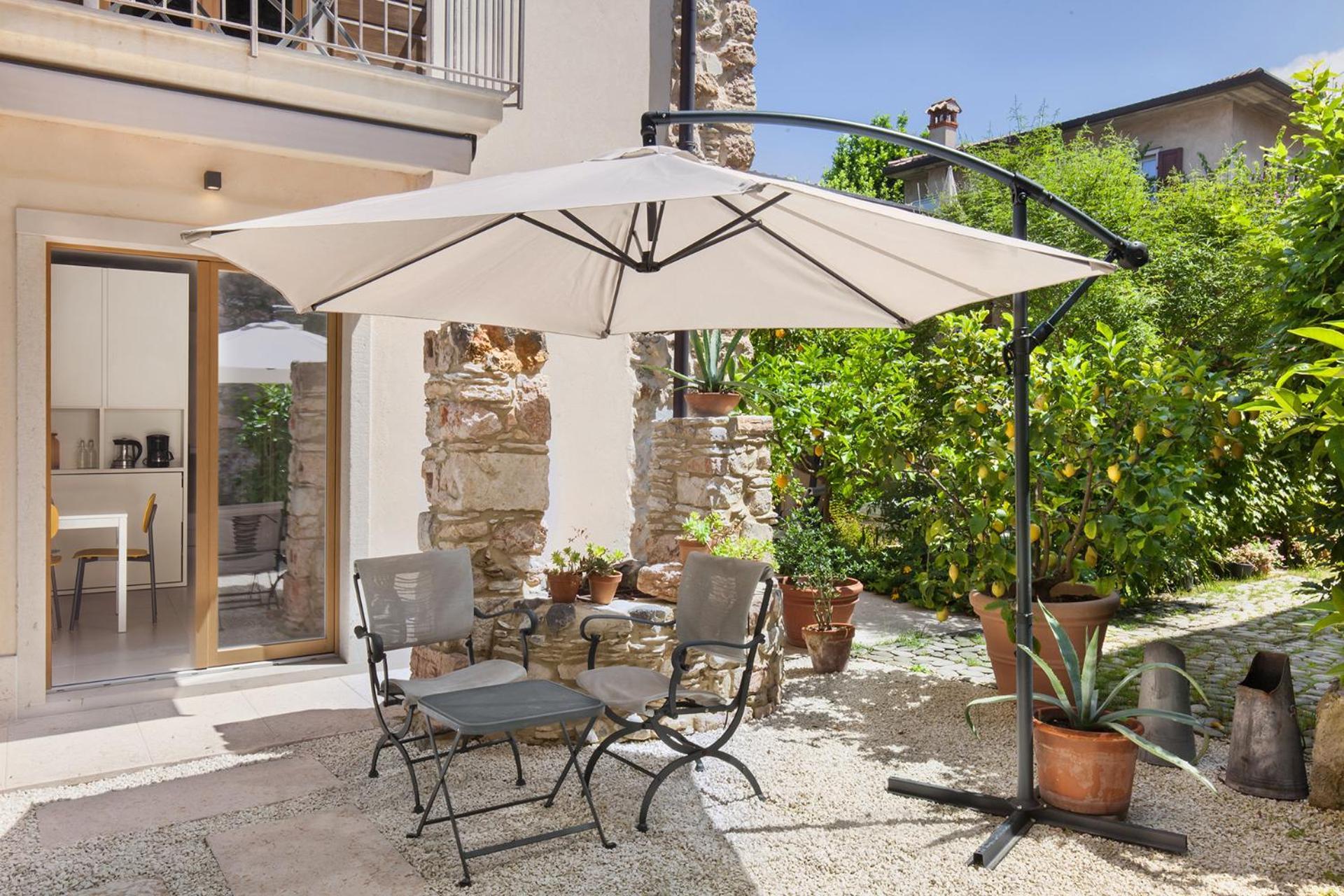 Residenza Vedovelli Aparthotel Torri Del Benaco Exterior photo